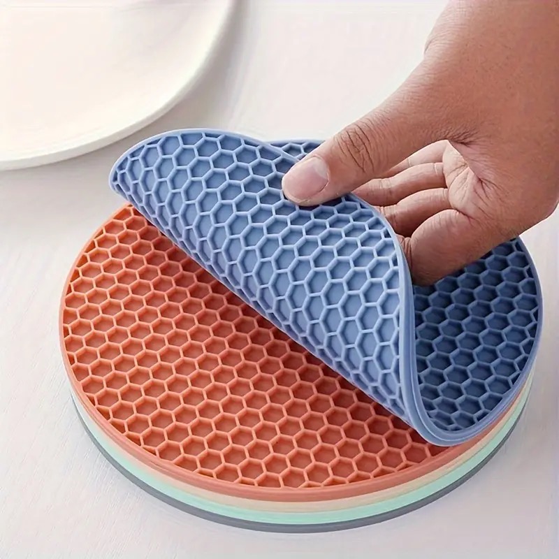 Silicone Placemats, Round Heat Insulation Pad, Silicone Anti-scalding Dining Table Pad, Nordic Heat-resistant Pot Pad, Griddle Mat, Bowl, Household High Temperature Resistant Placemat, Kitchen Supplies