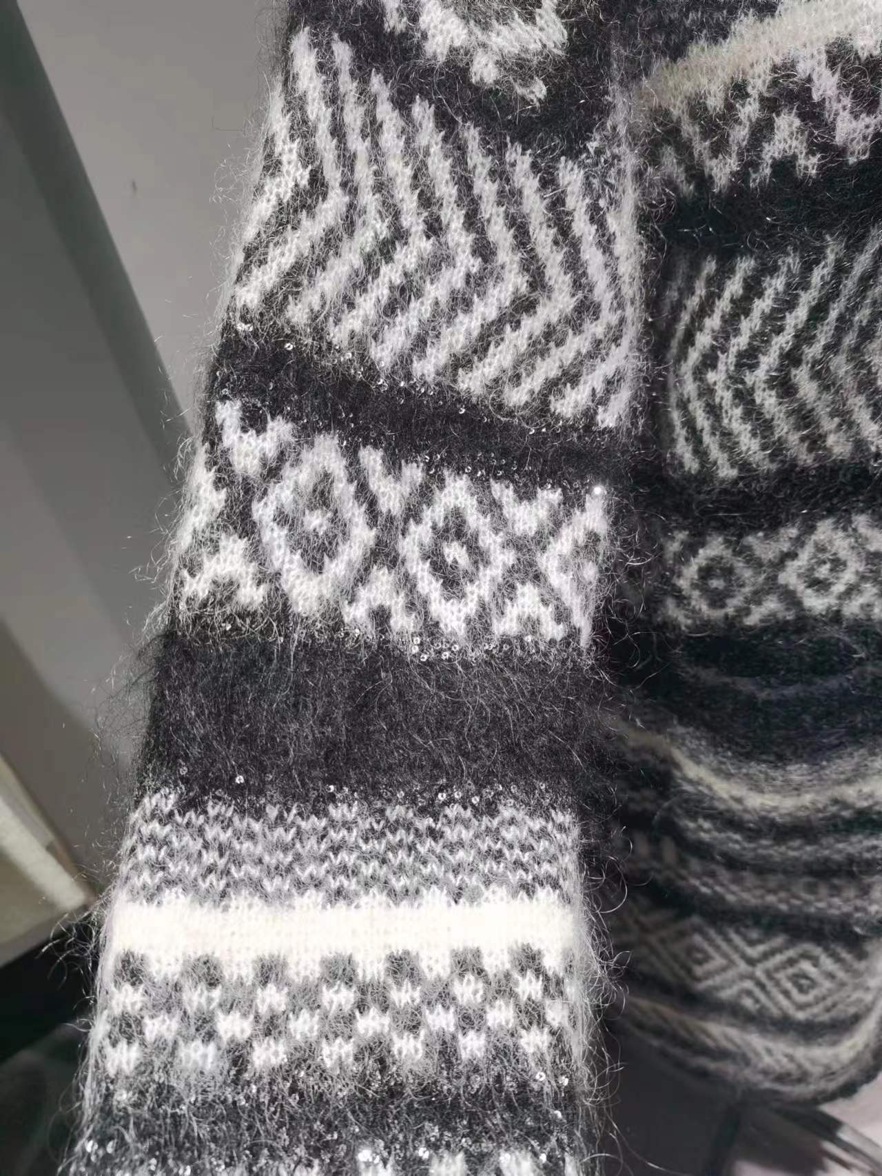 Knitting cardigan