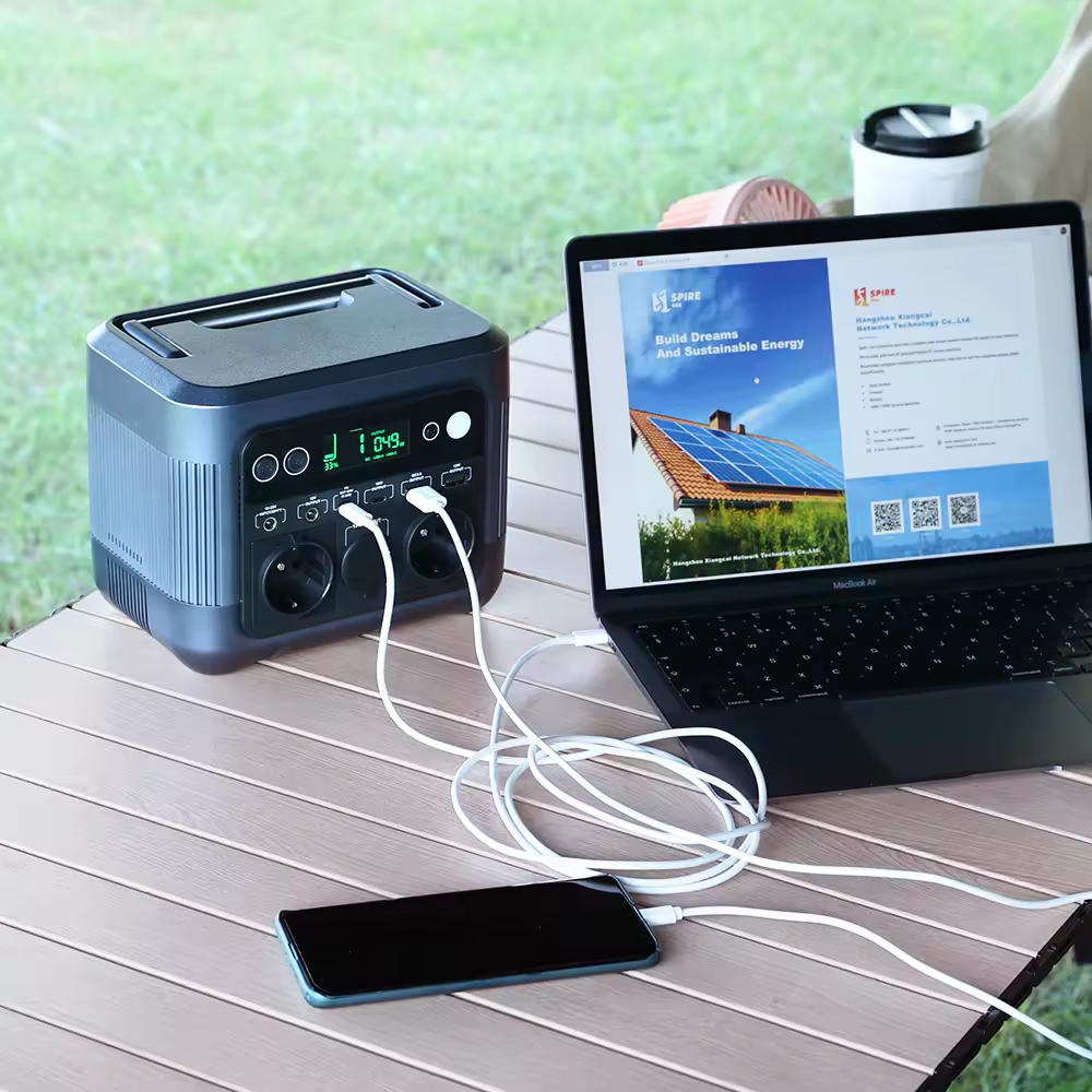 Outdoor fast charging energy solar generator for mobile phone laptops portable power station