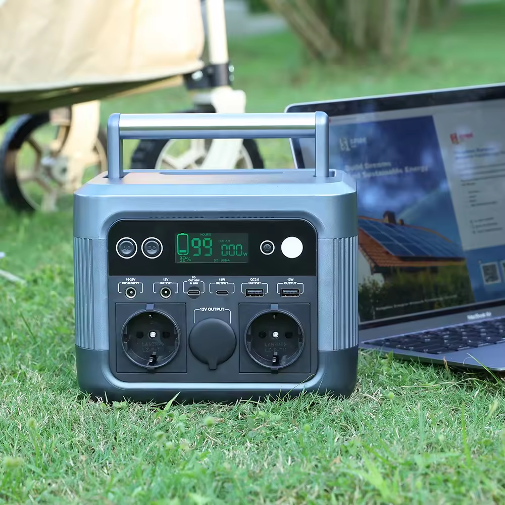 Outdoor fast charging energy solar generator for mobile phone laptops portable power station