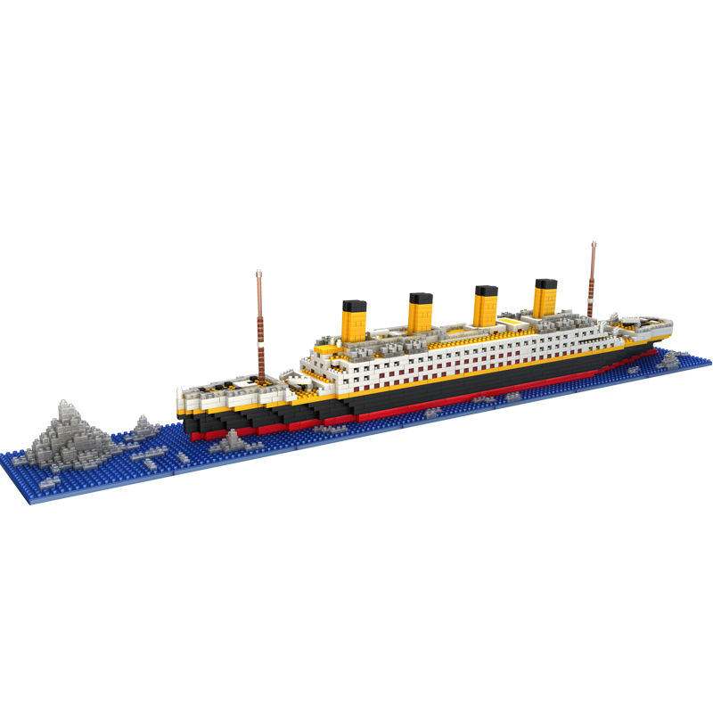 Hot Selling Titanic Model DIY Building Block Set Popular Kids Toy Bricks Cheap Boats Themes Hot off the Press