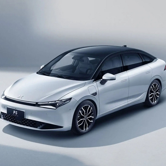 Xpeng P5 New Energy Vehicle Intelligent Electric Car Pure-Electricity Compact Sedan With Fast Charge