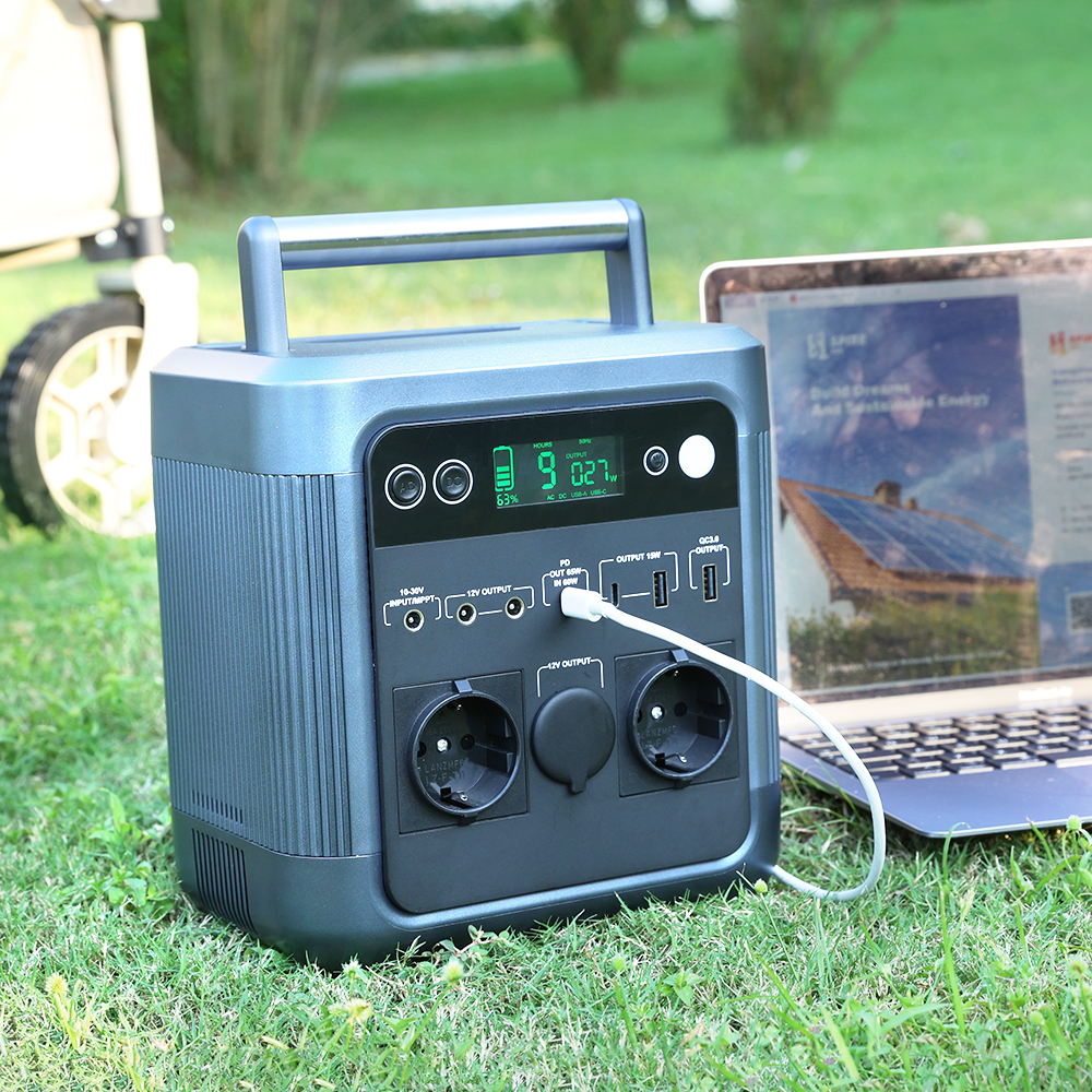 Portable Solar Generator 600Wh Emergency Power Station Rechargeable Power Station
