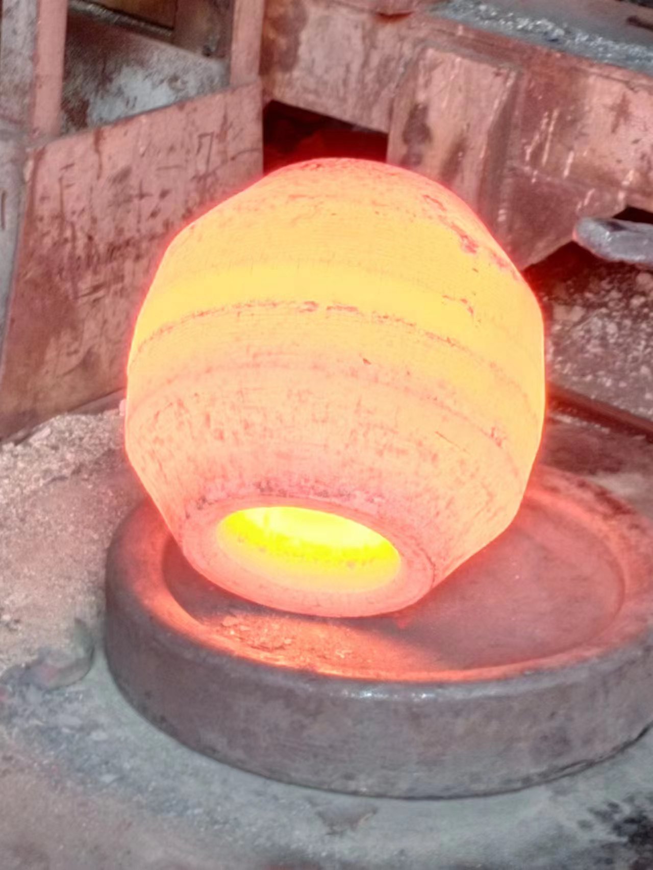 Medium Frequency Induction Heating Furnace for valve