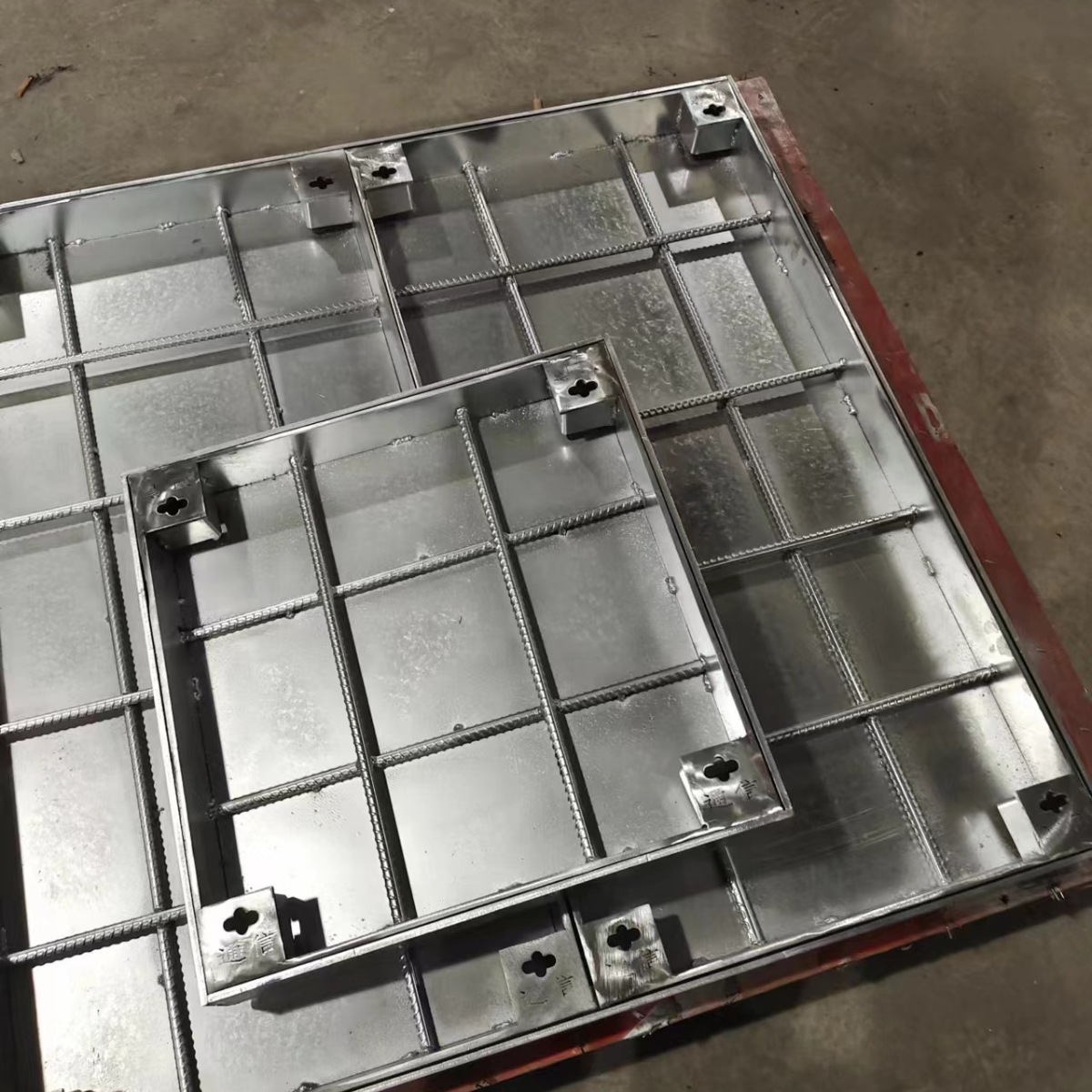 Stainless steel square manhole cover Invisible drain cover