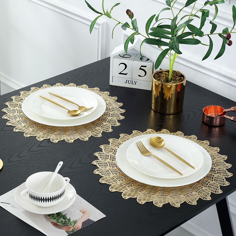 Manufacturer's spot PVC conch round hot stamping hollow insulated washable table mat