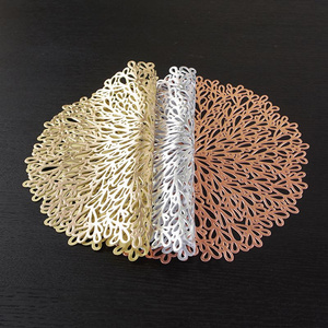 Wholesale Round Waterproof Reusable Hotel Restaurant Gold Pvc Placemat Place Mats for Wedding