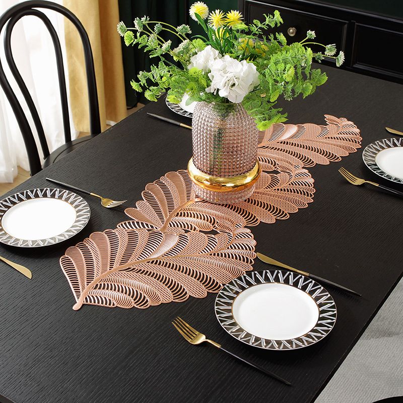 Hot selling leaf shaped dining mat PVC table mat household anti scalding dining mat