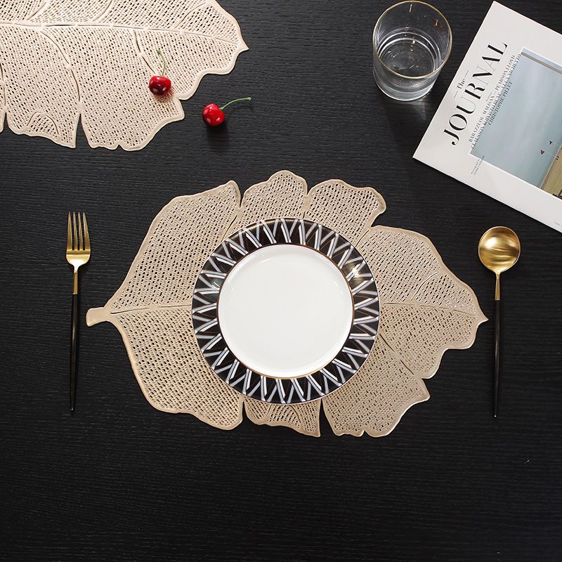 Wedding Accent Centerpiece Placemat Flower Hollow PVC Round Placemats Heat Insulation Dining Table Golden Table Mat Coaster