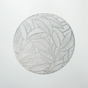 2024 Round Pressed Vinyl Metallic Place Mat Leaf Placemats Non-Slip Heat Insulation Kitchen Washable Table Mats Decoration