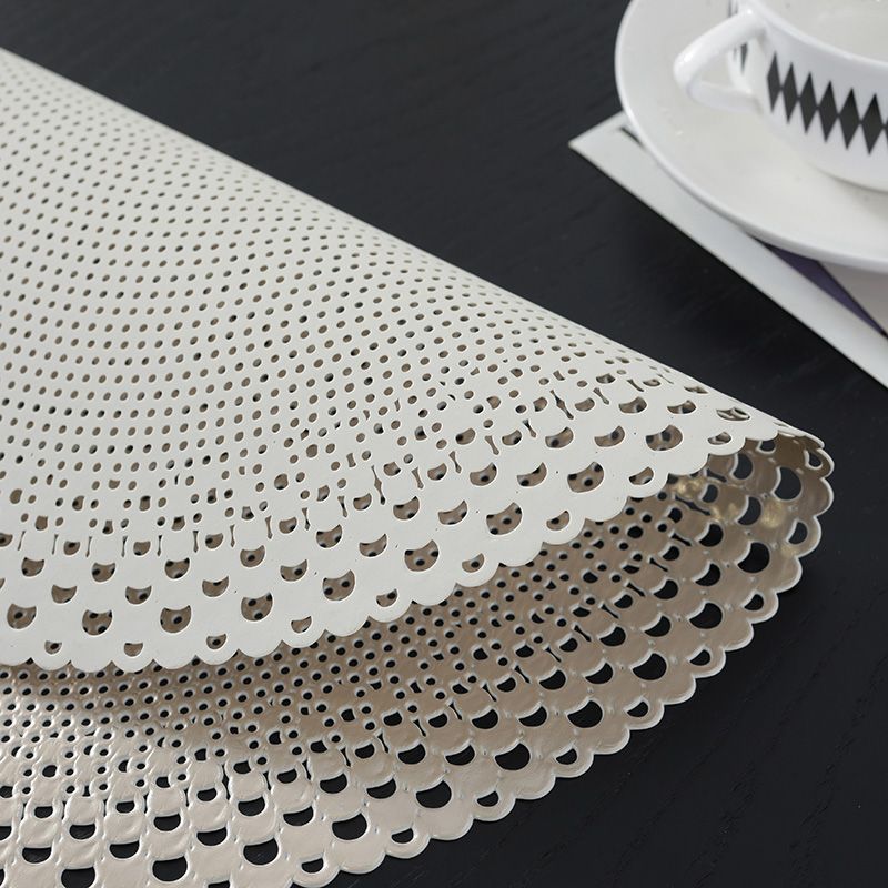 Free Sample OEM&ODM wholesale custom waterproof table mats woven flower ratan placemats