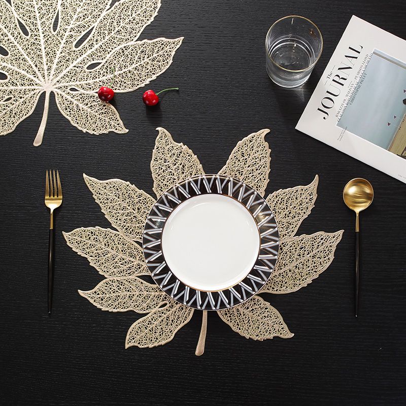 Leaf Design Waterproof Table Mat