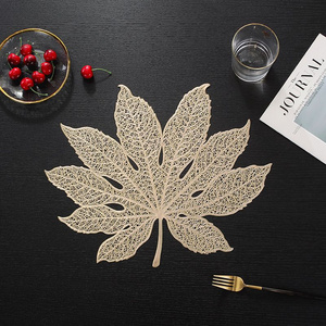 Leaf Design Waterproof Table Mat