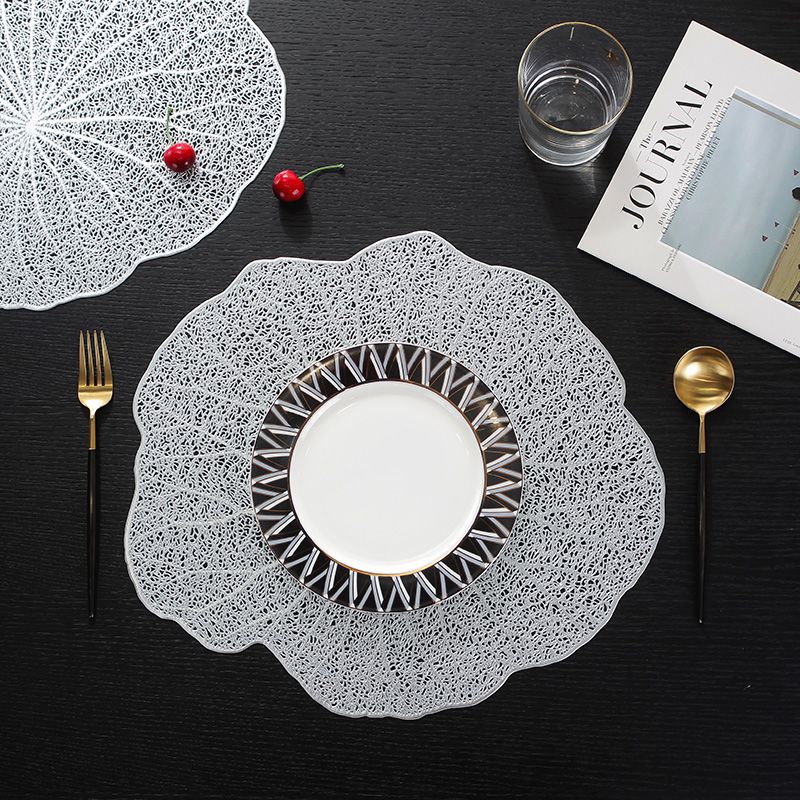 Manufacture PVC Hollow Placemat Gold High Quality Heat Resistant Place Mat Plain Table Mats Sets Household