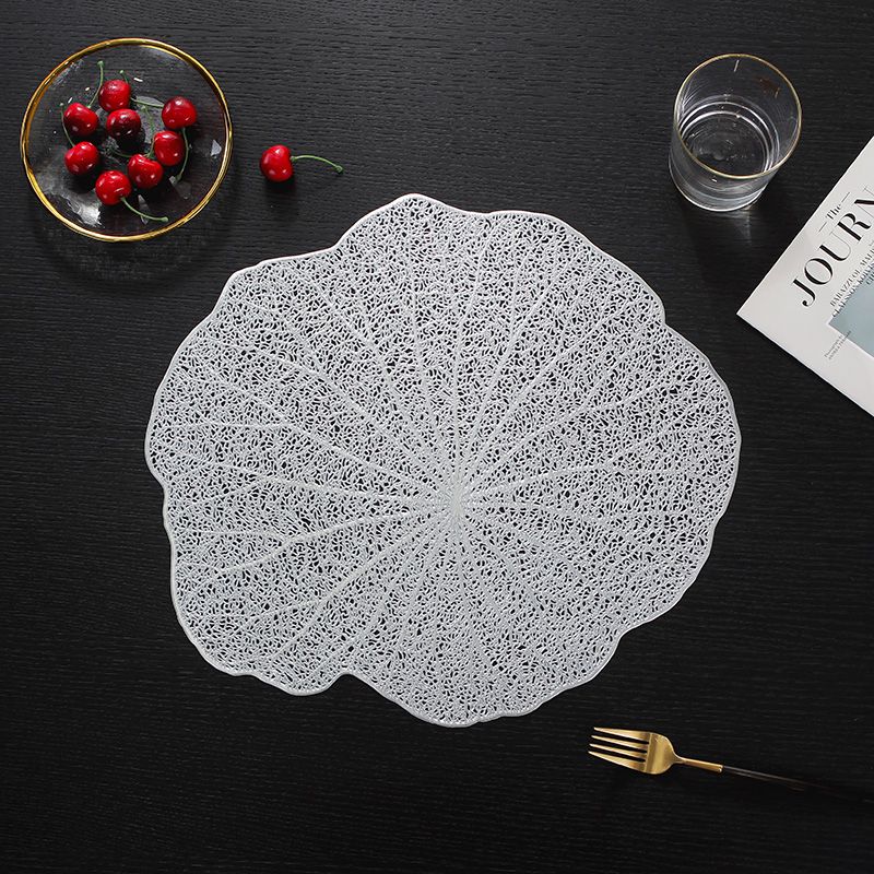 Manufacture PVC Hollow Placemat Gold High Quality Heat Resistant Place Mat Plain Table Mats Sets Household