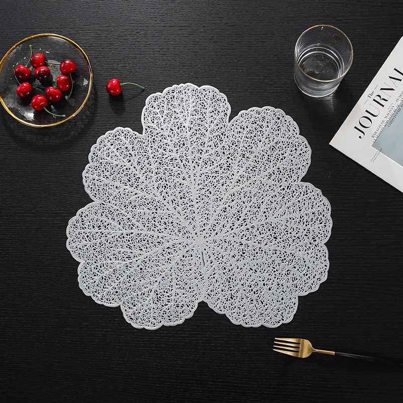 Washable Decorative Table Mat Vinyl Metallic Placemat