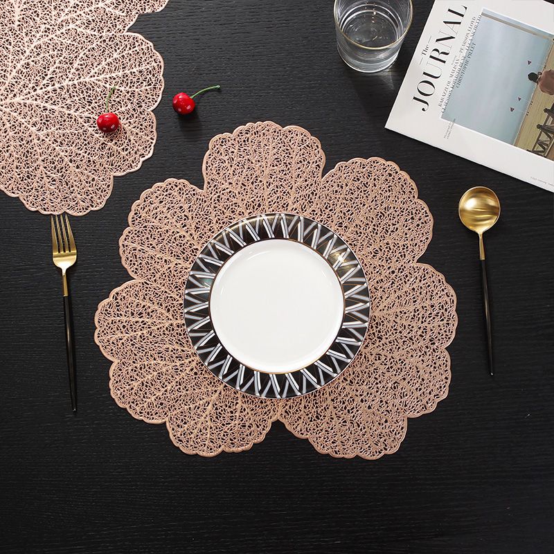 Washable Decorative Table Mat Vinyl Metallic Placemat