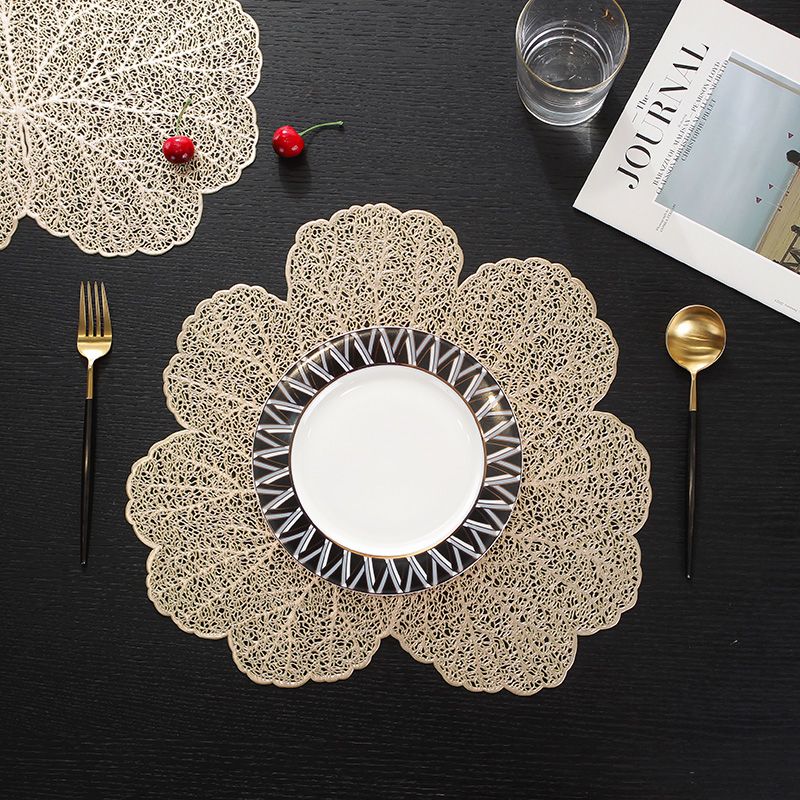 Washable Decorative Table Mat Vinyl Metallic Placemat