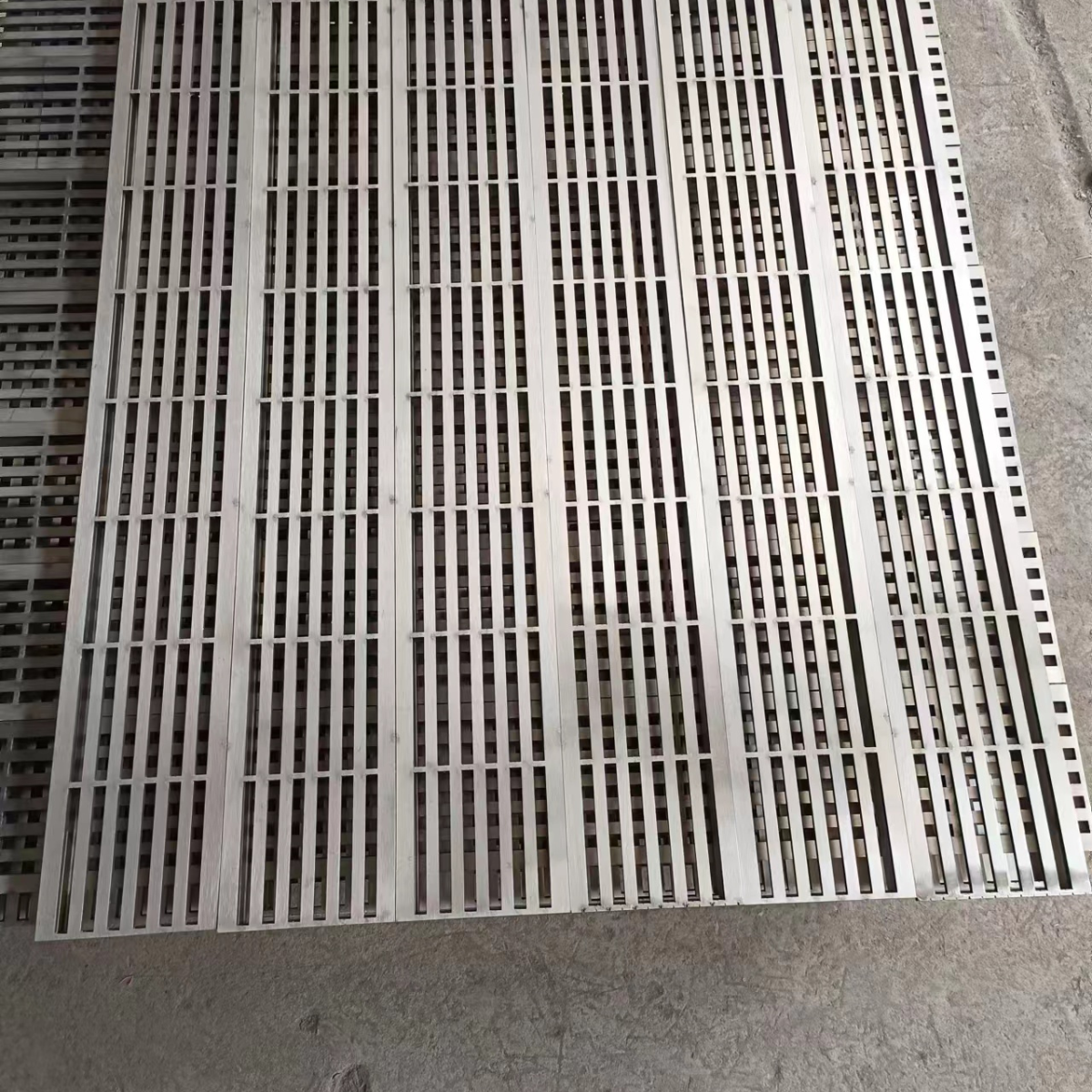 Stainless steel grille Rain grate Garage courtyard square Garden pool drainage