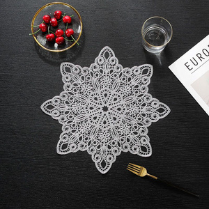 Creative Design Flower Shaped Vinyl Placemats for Dinner Table