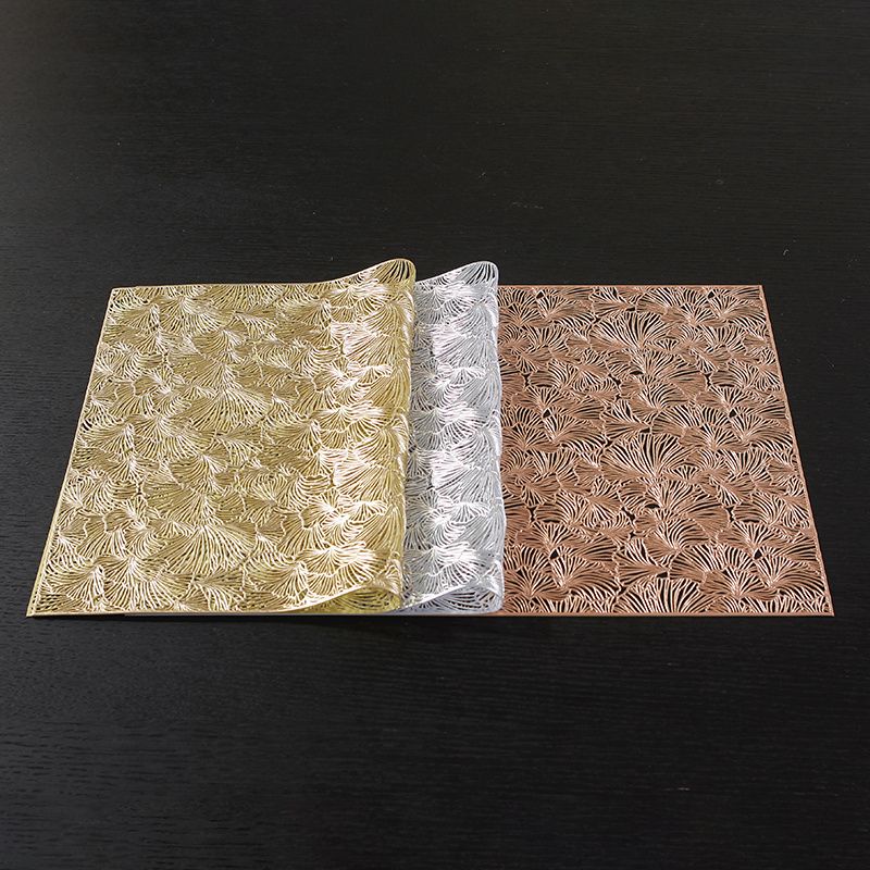 Luxurious place mats good quality heat insulation braided table mat round gold sliver pvc placemat