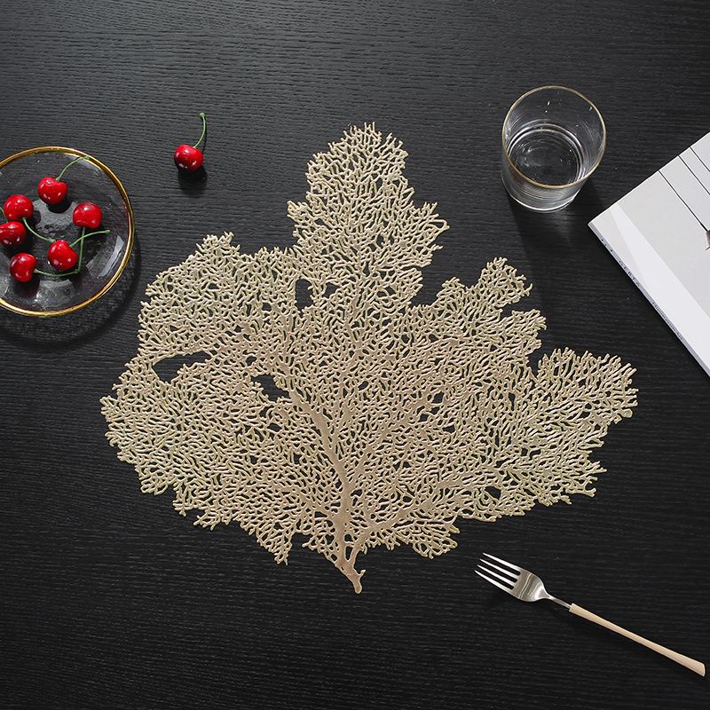 Multiple color table mats pressed PVC metal mats hollow Christmas flower mats for table decoration