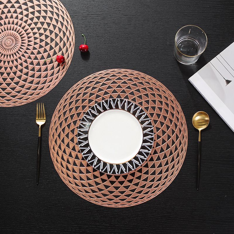 Wholesale PVC Pressed Vinyl Metallic Placemats Cutwork Decorative Dinning Table Mats