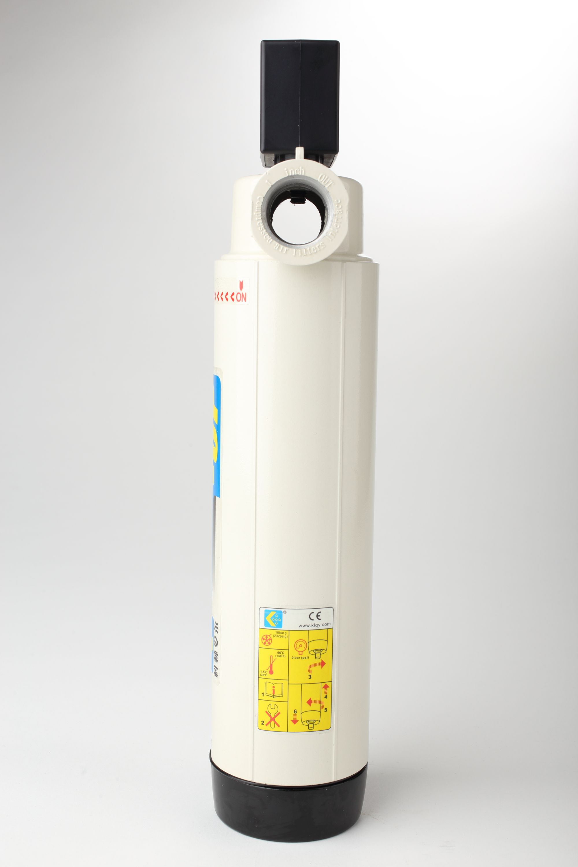 Compressed air filter for refrigerated air dryer