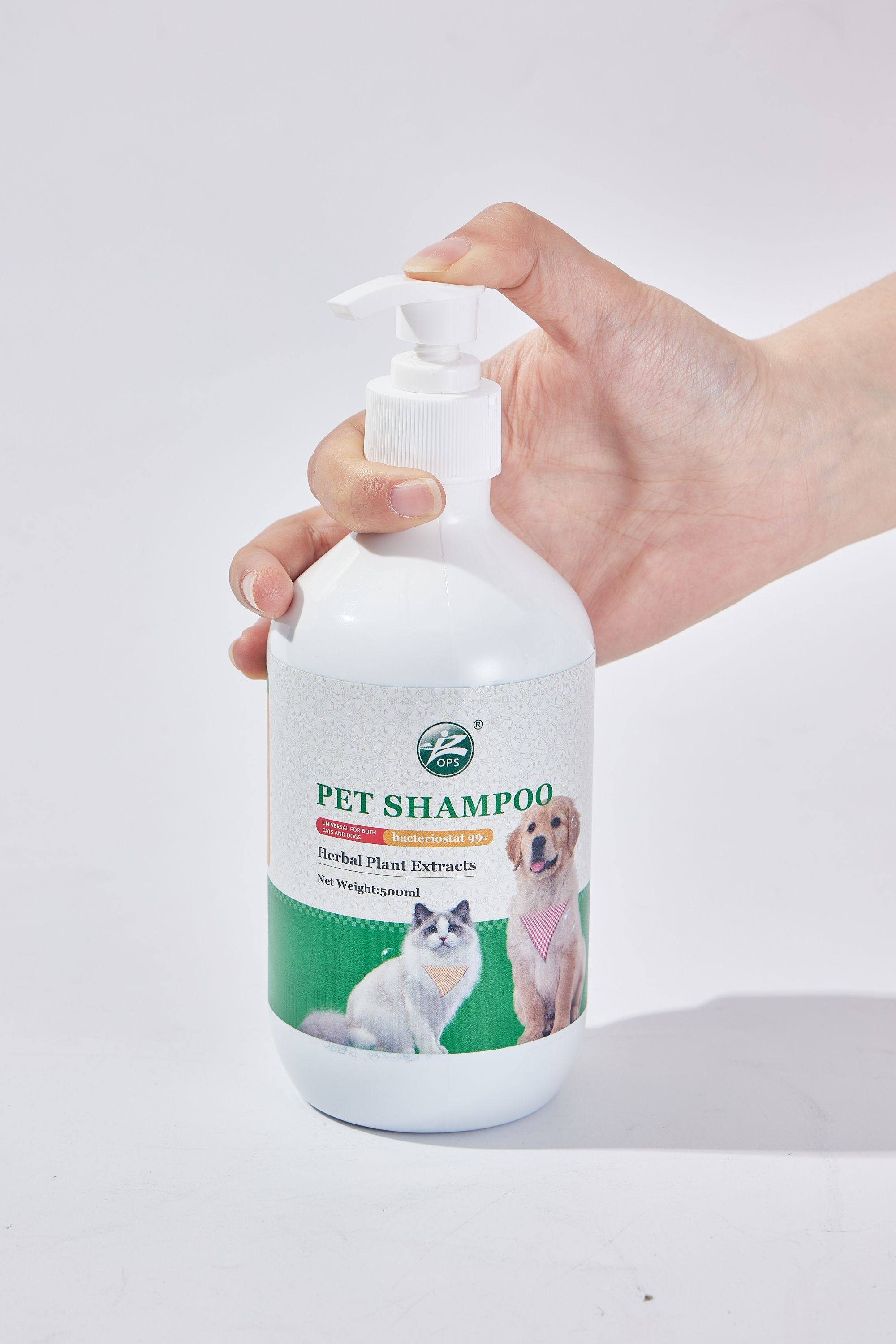 Pet Daily Grooming Shampoo for Cats and Dogs