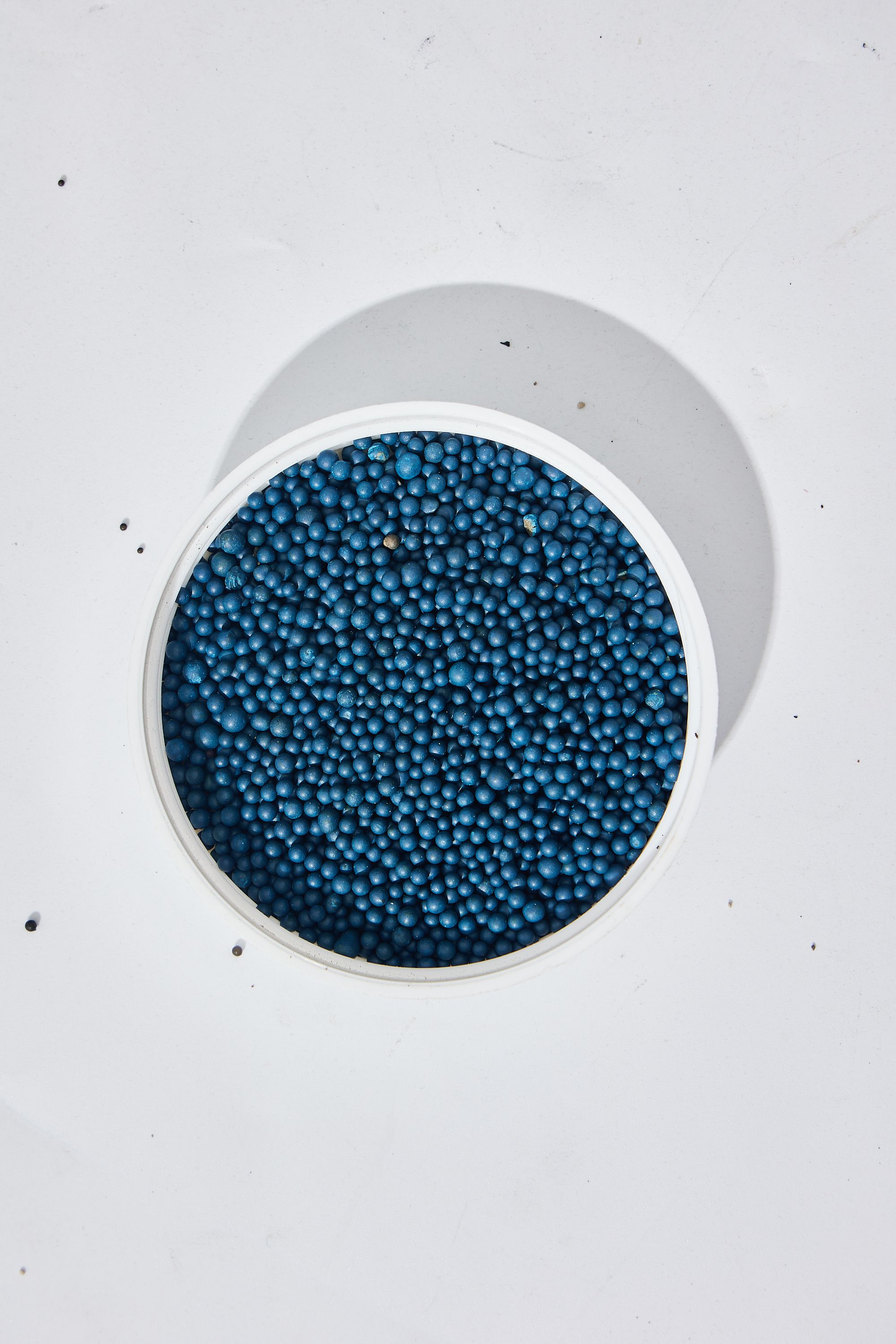 Magic Odor Cleaner Balls for Effective Deodorization and Cleaning