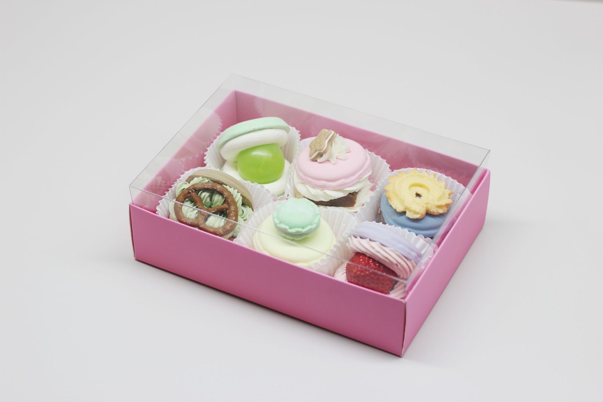 Free Sample Macaron Pastry Sweet Gift Box Paper Box for cookies with clear Lid in color Pink