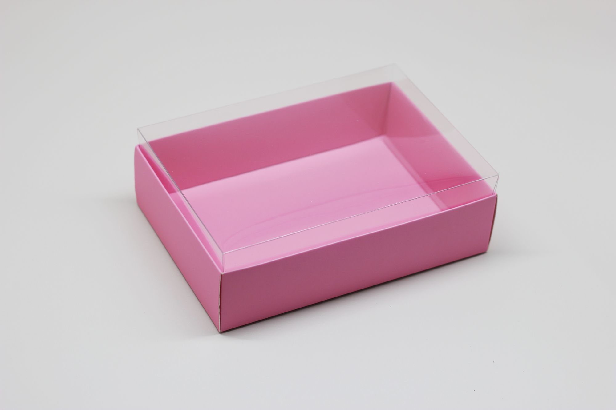 Free Sample Macaron Pastry Sweet Gift Box Paper Box for cookies with clear Lid in color Pink