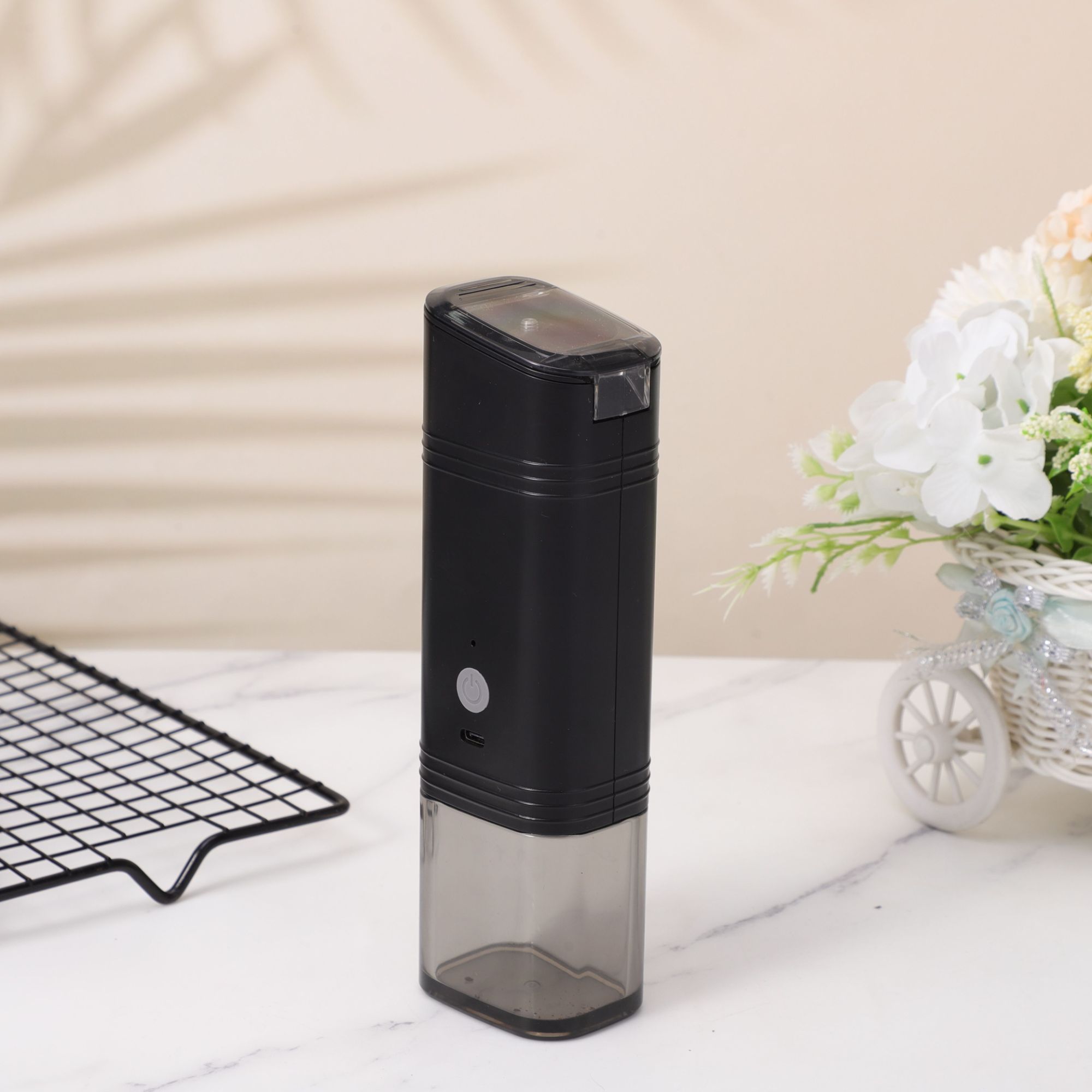 USB Rechargeable Gravity Operated Salt Pepper Grinder