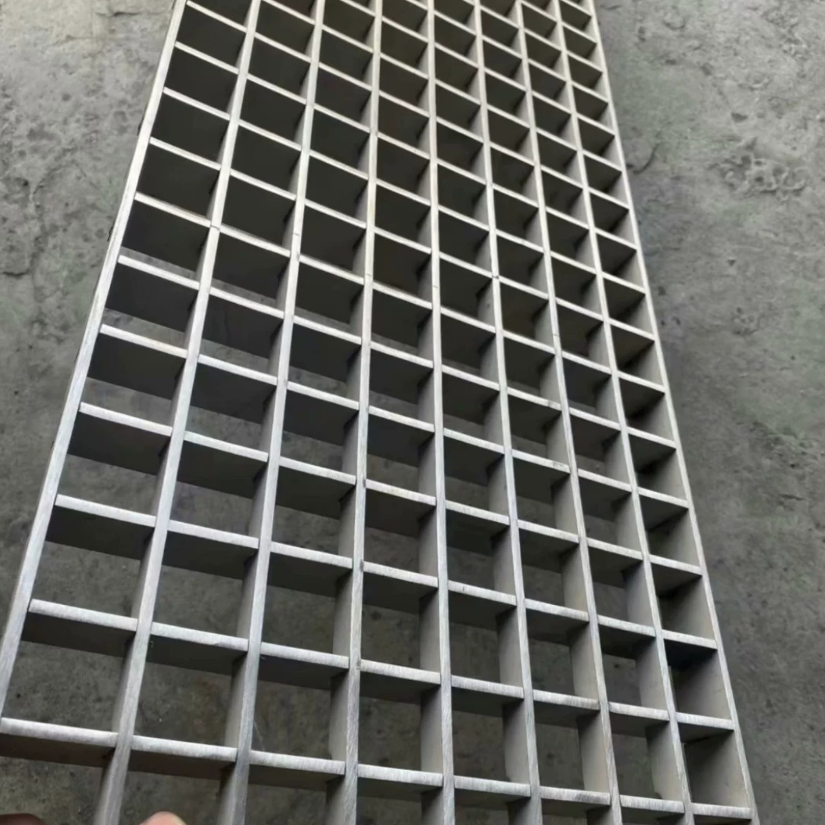 Stainless steel Grille cover Non-slip stair tread steel grating