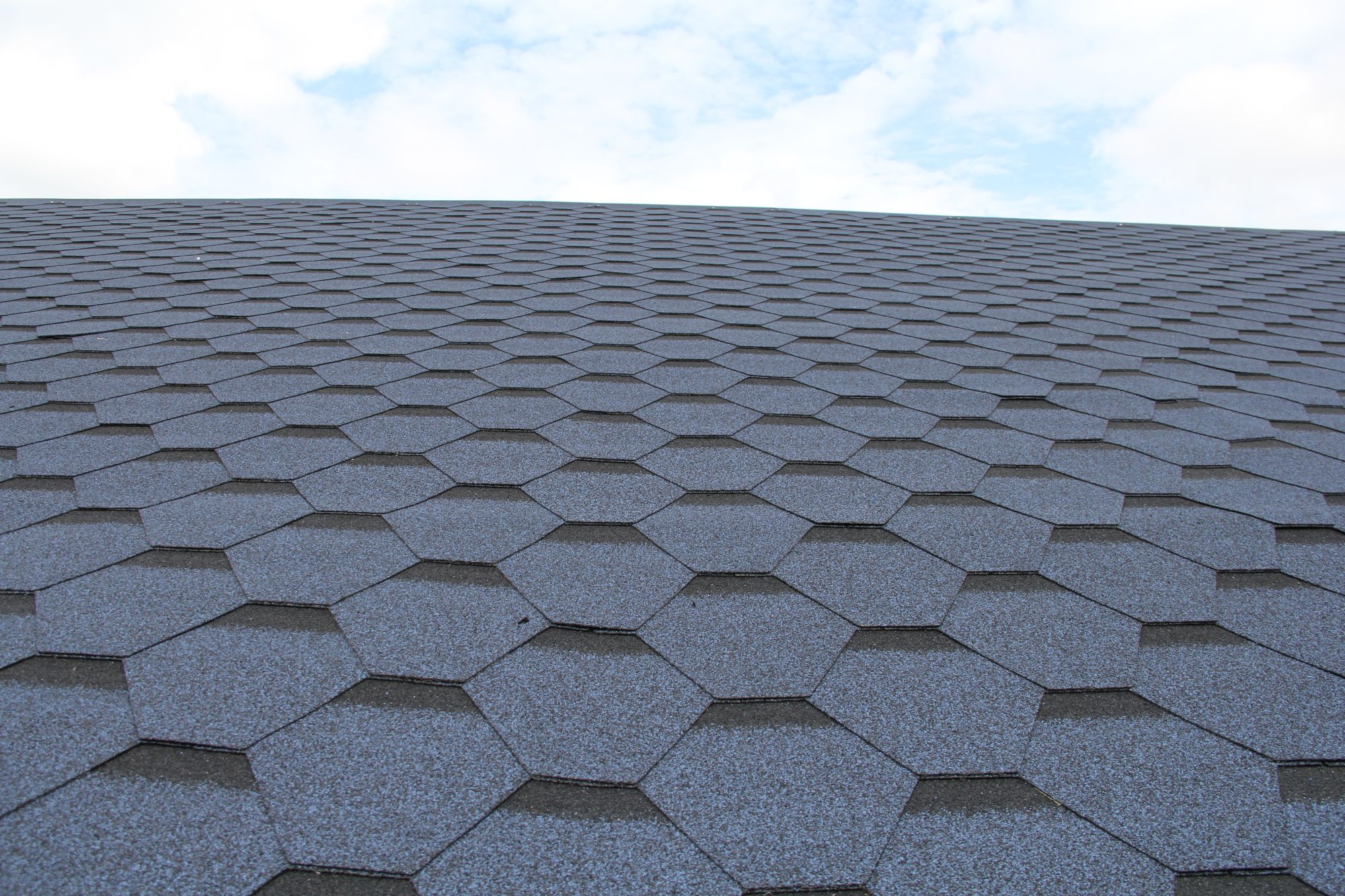 Bitumen Roofing Material Asphalt Hexagonal Roofing Shingles