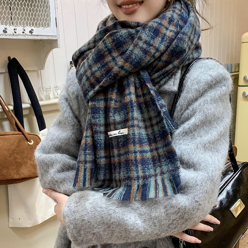 New retro small plaid lunch shawl autumn and winter warm Japanese and Korean short beard matching color scarf