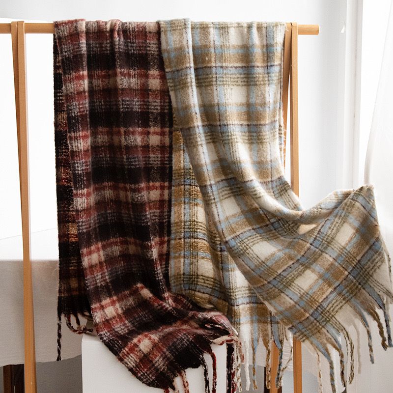 2024 new senior sense plaid scarf autumn and winter atmosphere fluffy imitation cashmere tassel shawl neck