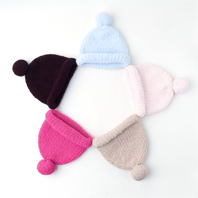 Boys' and girls' baby hats winter thickened baby hats Wool hats knitted warm hairball cute hats for children