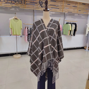 Travel shawl Autumn-winter high touch with decorative shawl imitation cashmere warm split cape