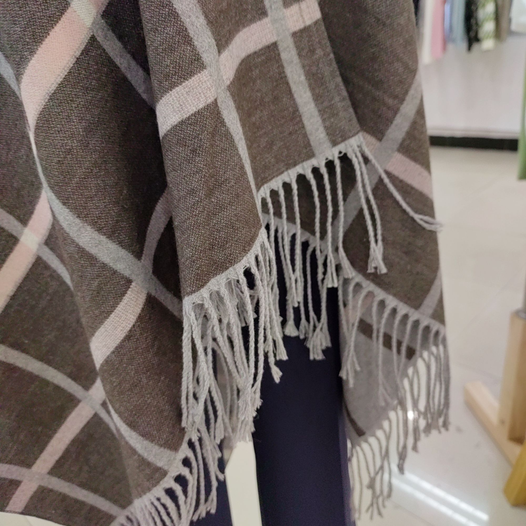 Travel shawl Autumn-winter high touch with decorative shawl imitation cashmere warm split cape