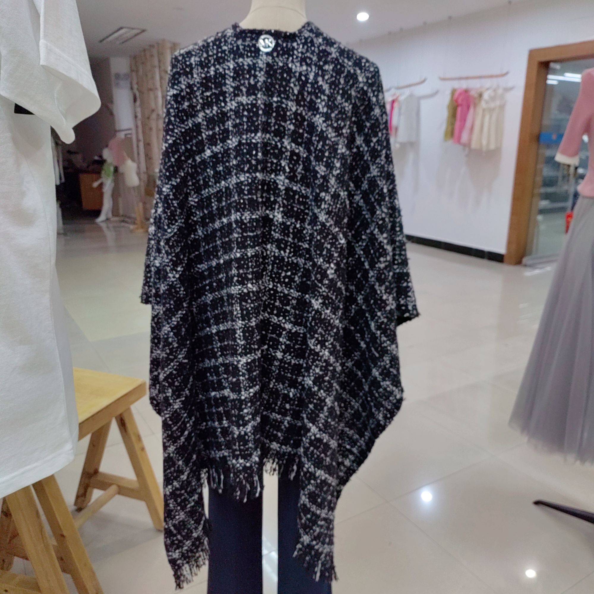 Autumn and winter women jacquard cape cape coat small fragrance new style outside with a warm cardigan cape