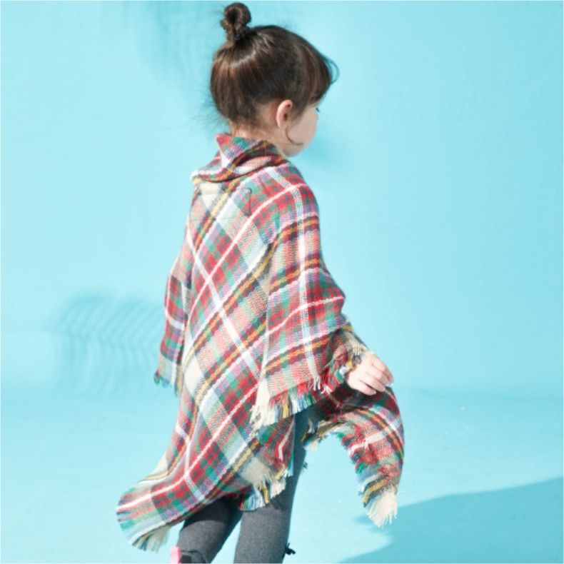 Hot European and American autumn and winter new parent-child horn buckle plaid cape cape