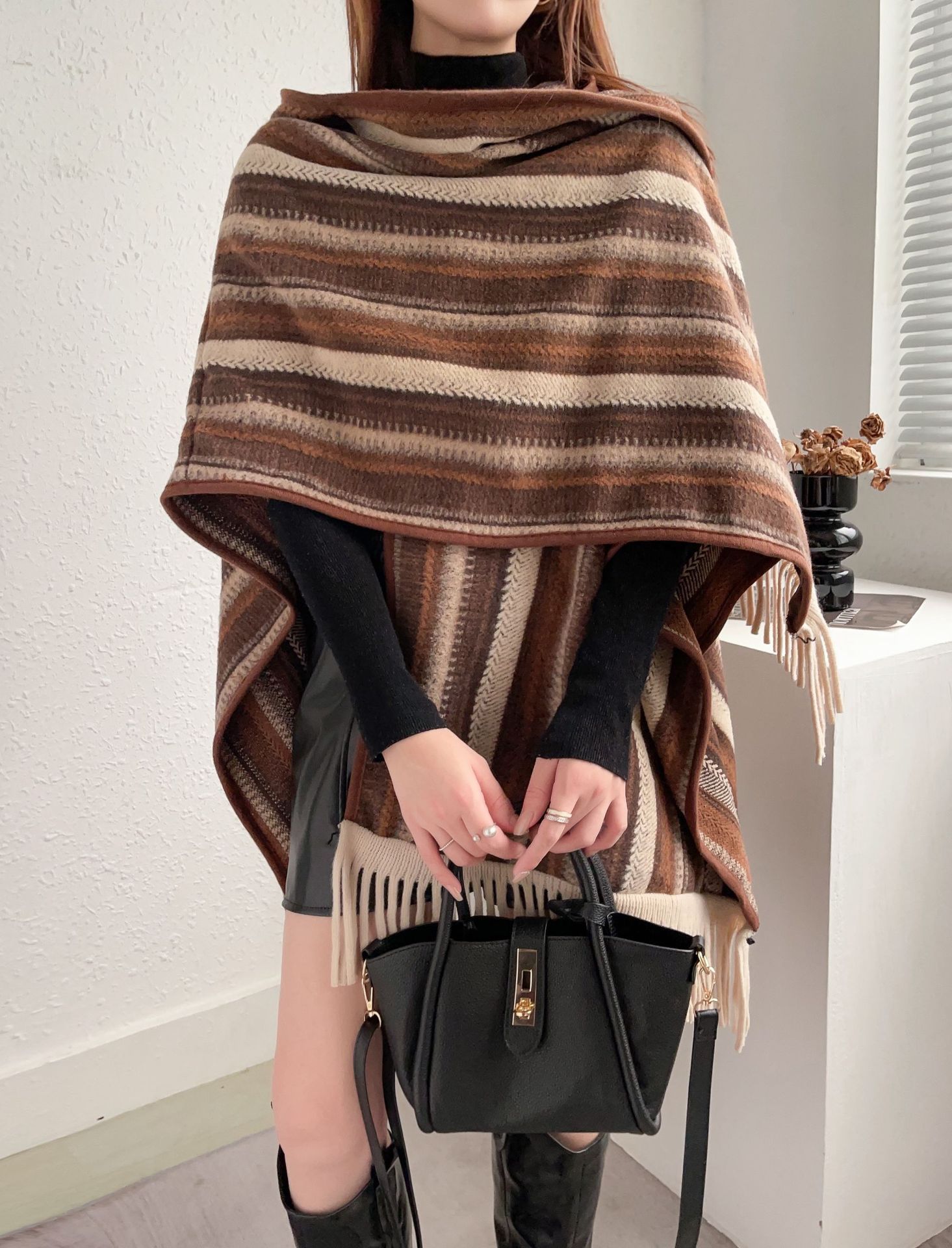 Ethnic style shawls Travel wear a hooded cape coat Spring scarf women Yunnan outside with a thick blanket cape