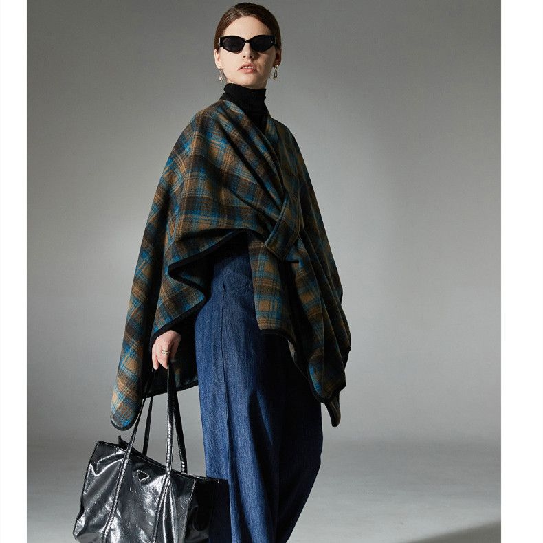 Autumn winter 2024 new blue plaid cape classic everything temperament large cape