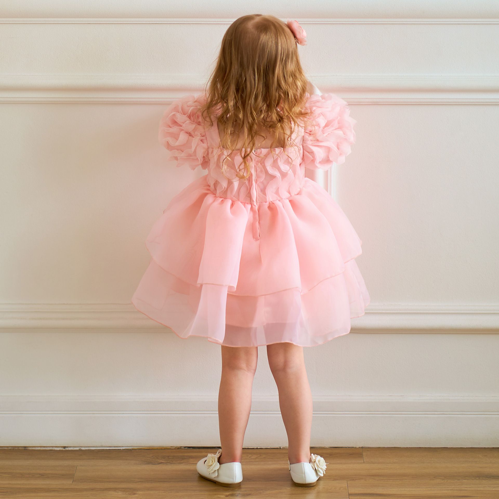 Adorable Princess Dress for Girls with Puffy Skirt with Bubble Sleeves and Soft Tulle and Layered Tulle Skirt Perfect for Birt