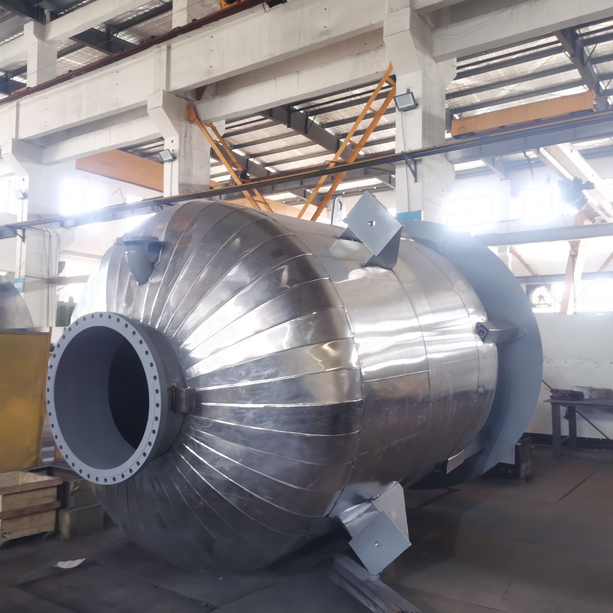 Silencer for Petrochemical Industry, Efficient Noise Reduction, Durable Construction, Essential for Steam Venting and Gas Discha