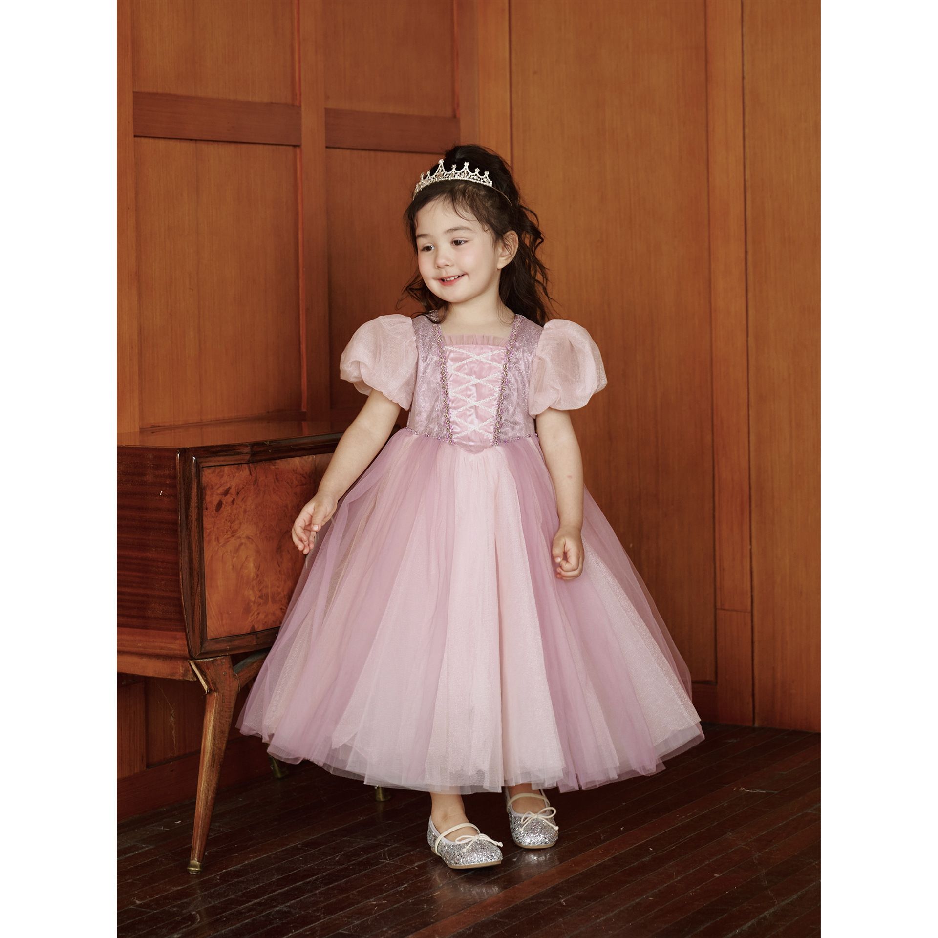 Cute Pink Princess Dress for Girls with Puffy Sleeves and Lace - Perfect for Birthdays, Parties, and Formal Events