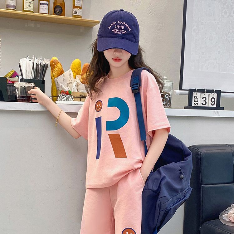 Knitted Graphic Print Letter T-Shirt and Shorts Set - Trendy Summer Outfit for Girls, Casual Fashionable Clothing, Wholesale Kid