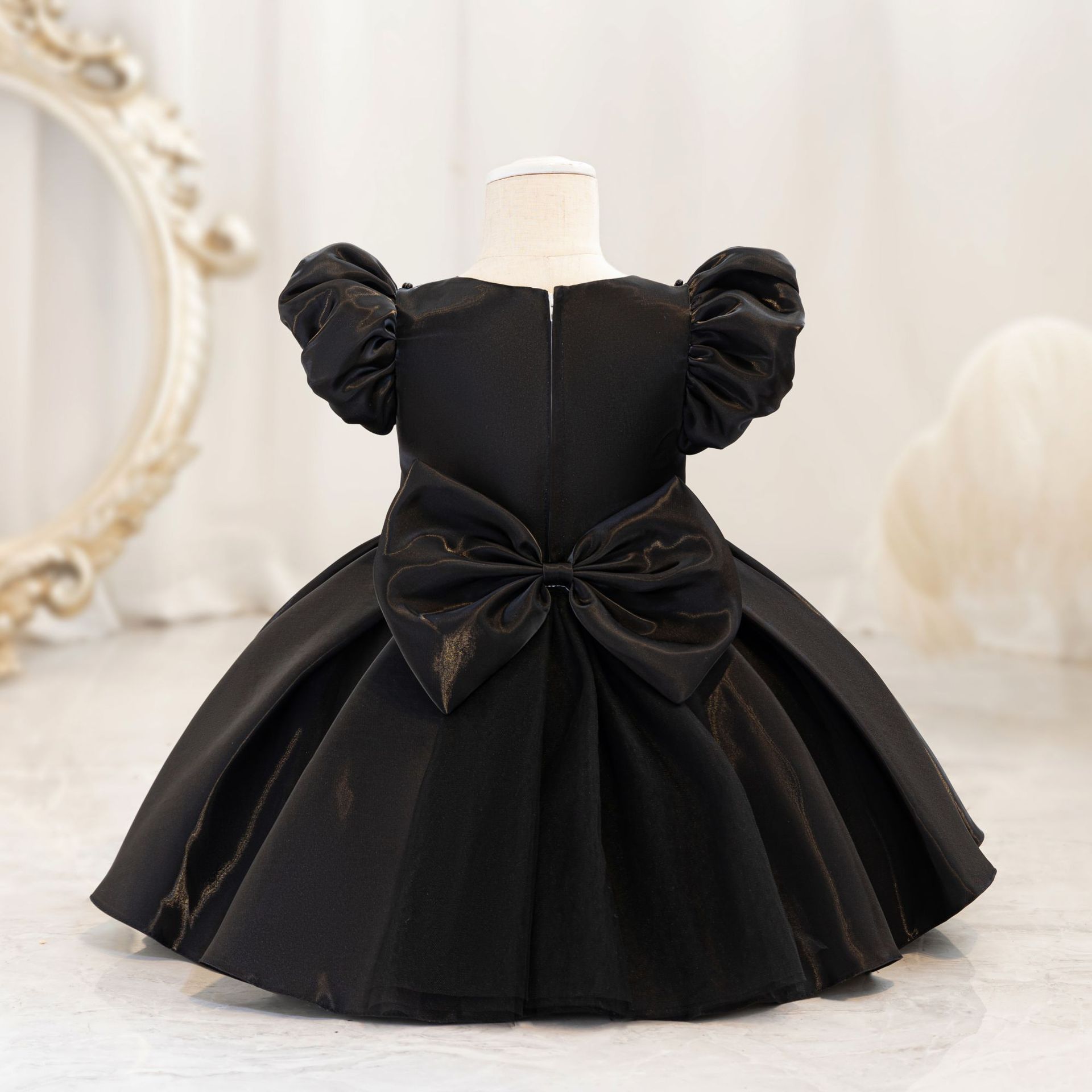 Girls' Shiny Satin Dress with Puff Sleeves and Bowknot - Elegant 2024 Summer Princess Birthday and Party Outfit