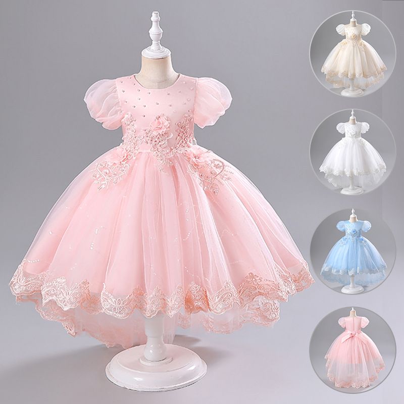 Elegant princess dress for girls, fluffy tulle gown with lace embroidery and train, perfect for parties, birthdays and performan